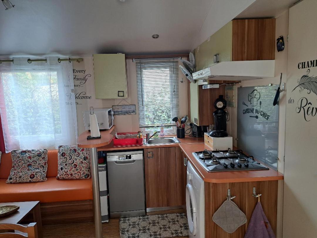 Mobile Home Tout Confort Alexandre La Roque-d'Antheron Exterior foto