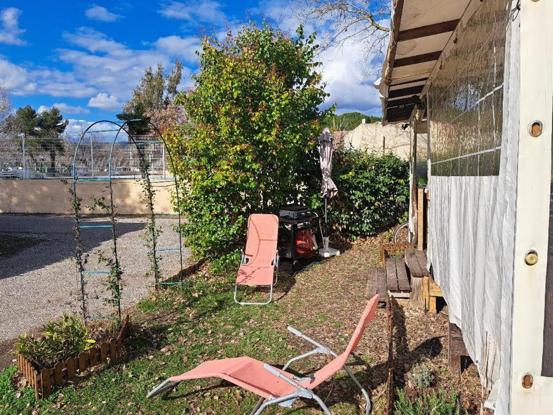 Mobile Home Tout Confort Alexandre La Roque-d'Antheron Exterior foto