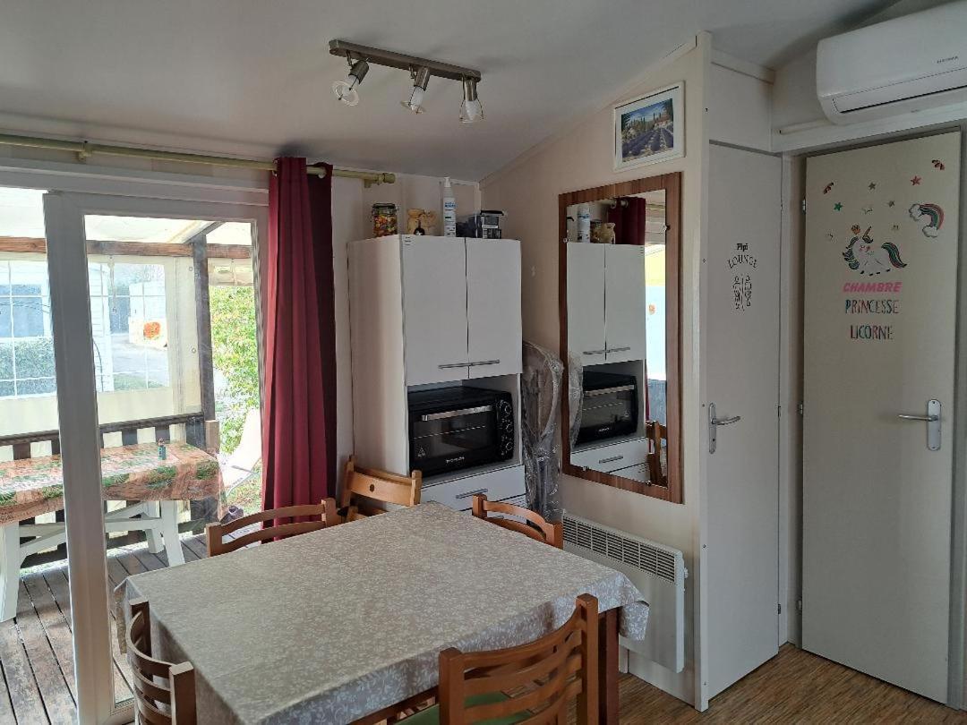 Mobile Home Tout Confort Alexandre La Roque-d'Antheron Exterior foto