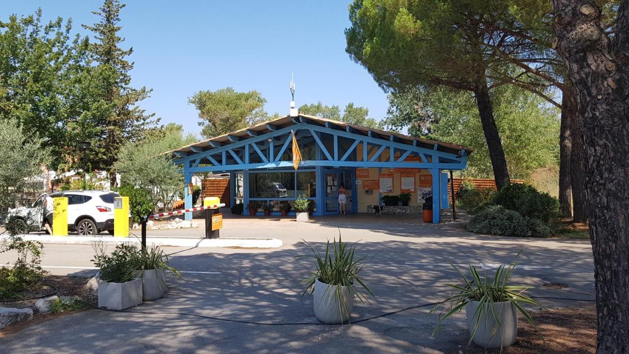 Mobile Home Tout Confort Alexandre La Roque-d'Antheron Exterior foto